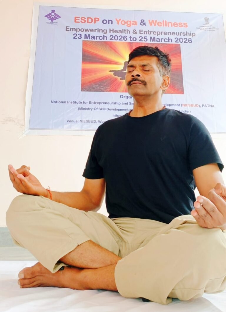 Morning Live Online Yoga.. With Founder